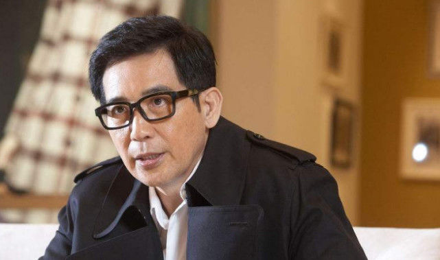 71岁秦汉近照,林青霞爱了他整整18年,网友:真是帅了一辈子