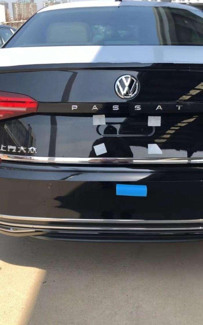 2019款大众帕萨特再次现身尾标带字母比迈腾还大本田雅阁慌了