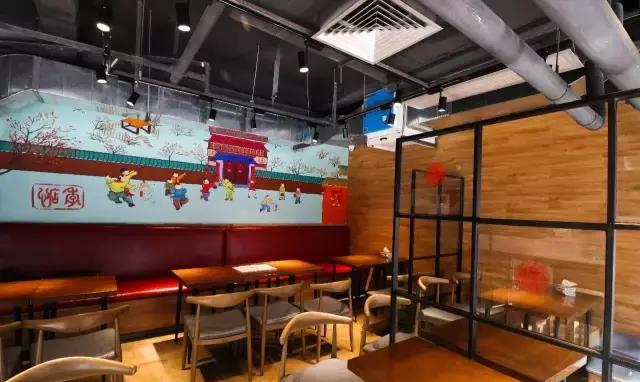 经过6小时熬制,才得口味酸甜,解渴的杏皮水 ⑤ 开放式厨房 厨房用透明