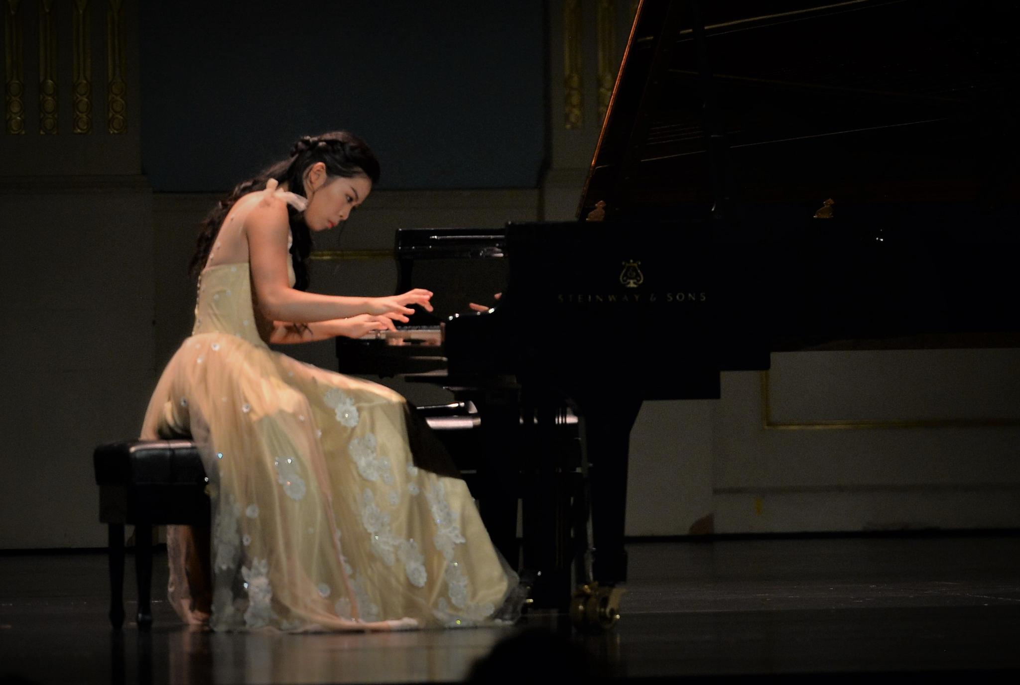 00后天才少女钢琴家常荇上海音乐会圆满落幕
