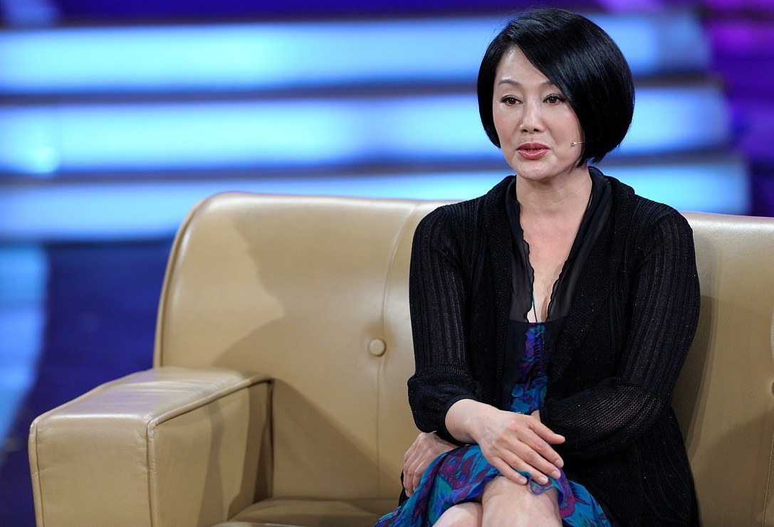 由于紧张生活和拍戏,儿子出生就残疾,让他永远无法弥补|王姬|北京人在