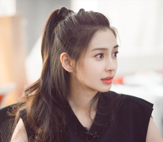 爱扎丸子头的九大女神看看有你们家的吗