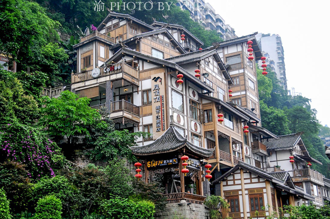 重庆网红景点洪崖洞要收票了网友纷纷反对我的理解却不一样