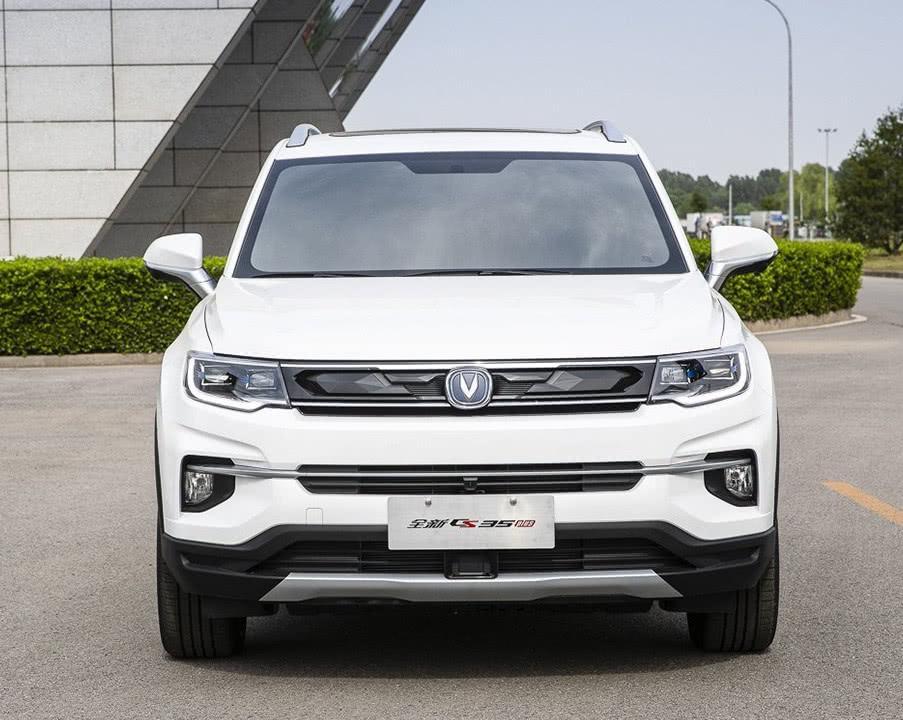 长安cs35是国内消费者非常熟悉的一款自主车型,得到了不少消费者的