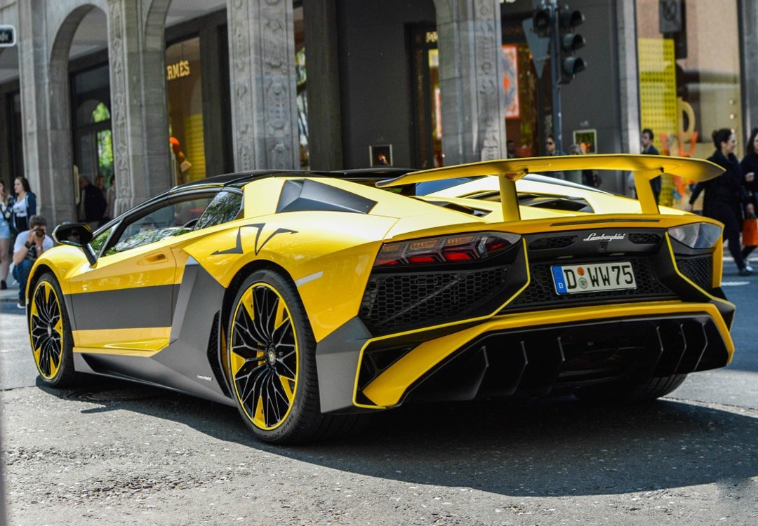 兰博基尼aventador lp750-4 superveloce roadster