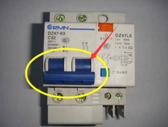 家里漏电开关跳闸,老电工都这样定位漏电位置,懊悔知道晚了