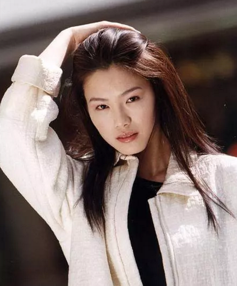 剧组16周年聚会 罗晶晶胖到认不出了|于娜|印小天|罗晶晶_新浪新闻