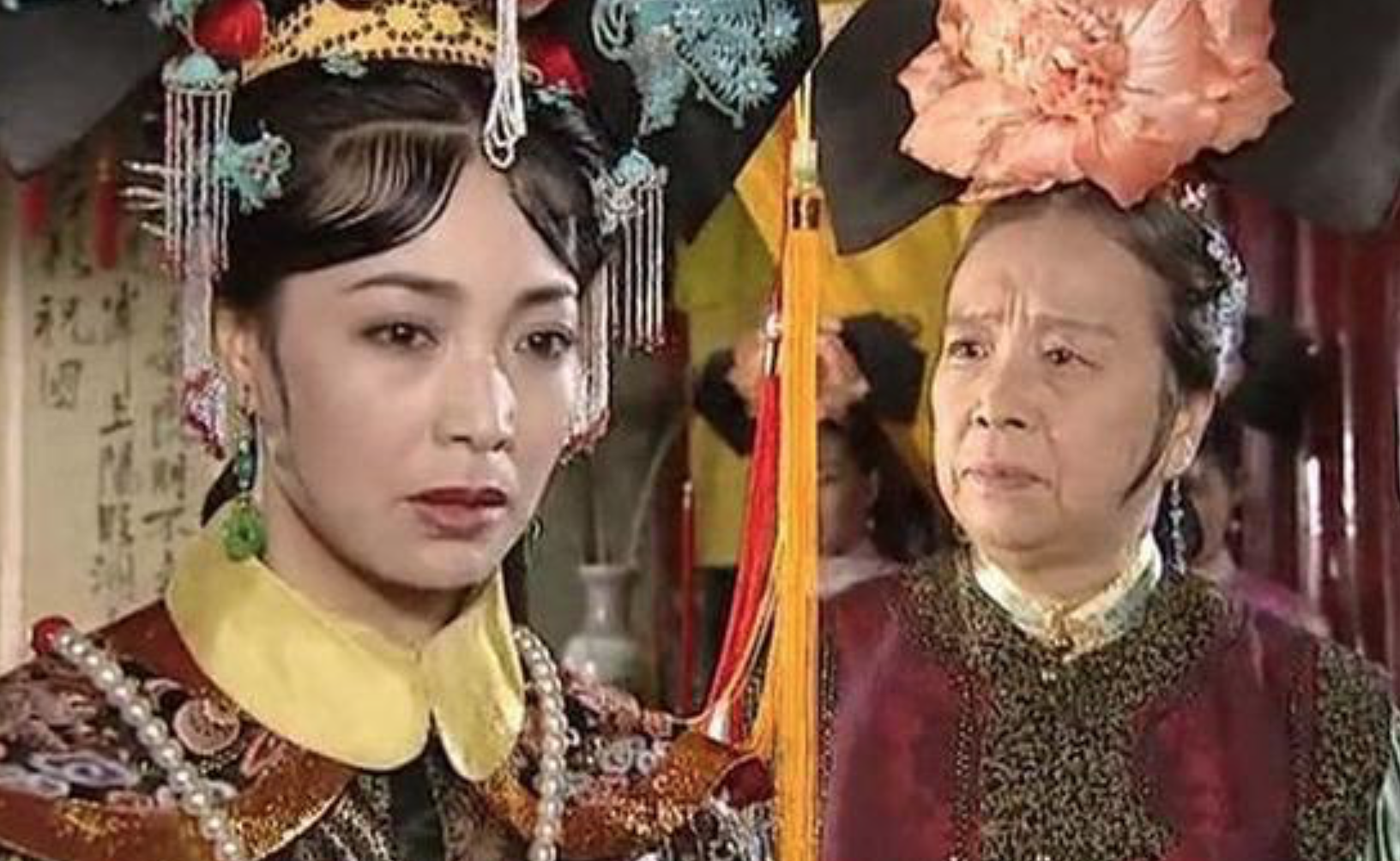 说到《还珠格格》中的皇后,相信大家首先想到的还是戴春荣老师了,那么