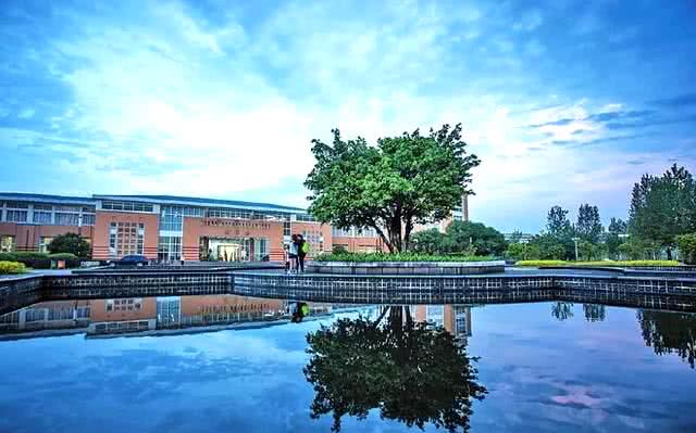 青岛工学院|闽江学院|大学_新浪新闻