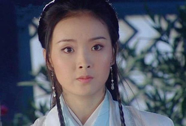 王艳的白飞飞成经典, 6个"白飞飞"中混入一个假的, 哪个是假的