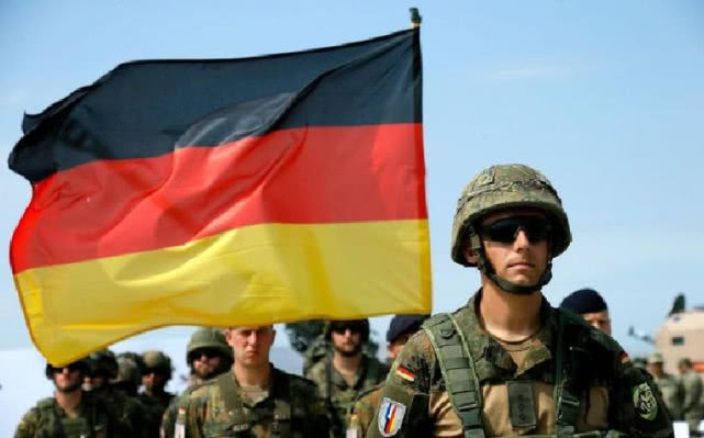 对此美国的军方直接表示:欢迎德国的军队加入到美英法联军中来!