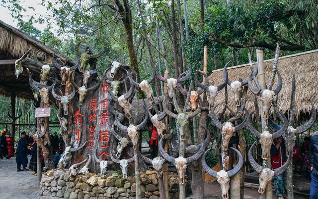 云南临沧翁丁中国保存最完整的原生态佤族村寨|云南|佤族|木鼓_新浪新闻