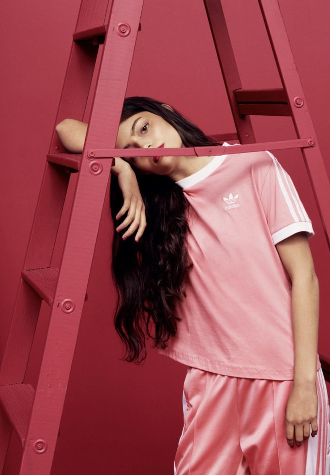 阿迪达斯,这几位运动型的模特,是来帮着催眠养膘的吗?