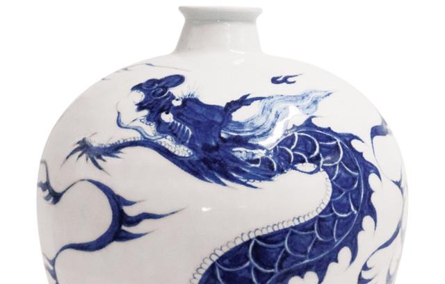 香港福羲国际精品瓷器-元青花云龙纹梅瓶鉴赏|均匀性|青花瓷|酒海|背鳍