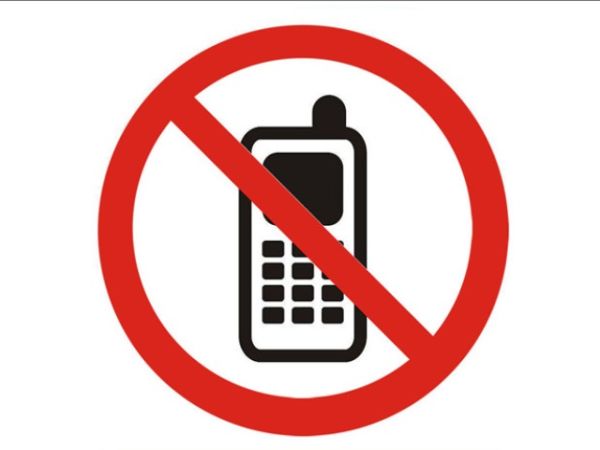 互联网时代,学校屡禁手机,手机真的不能进入校园吗?