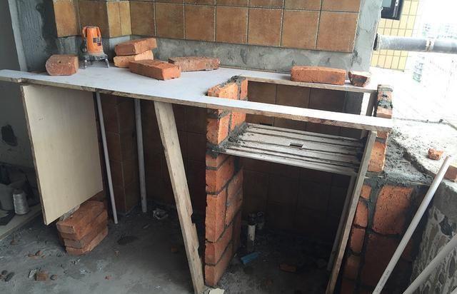 老爸用多余的砖自己做了个洗衣池,做出来的效果赞爆了!