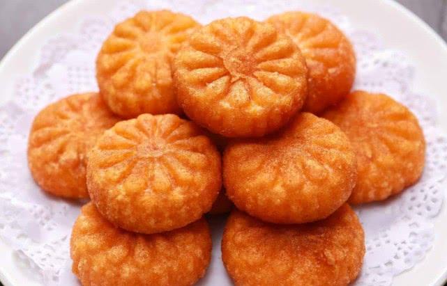 大厨教你自己做南瓜饼, 学会后做出的南瓜饼外酥里嫩, 一吃就上瘾