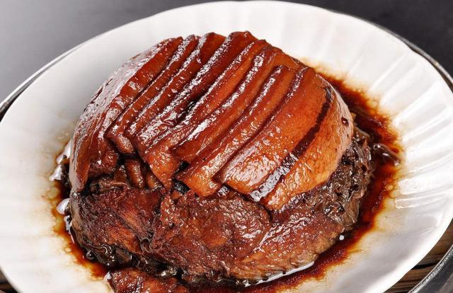 61岁厨师长教您流传29年的正宗扣肉做法和6诀窍真是人间美味