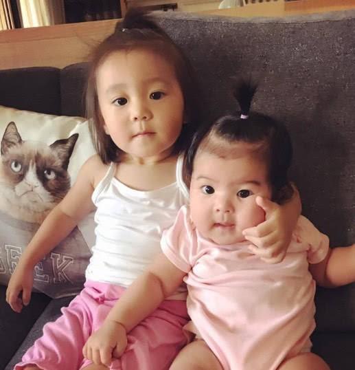 可爱的小姐妹咘咘和波妞,贾静雯迎来喜讯,两姐妹可能上场