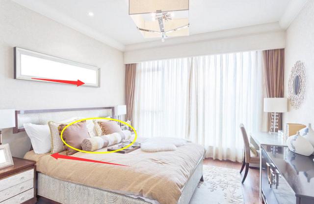 卧室床摆放有讲究,这几种格局败财还影响夫妻和睦!