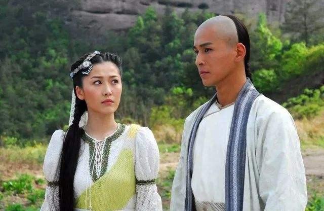 陈家洛的第一恋爱的人是霍青桐,第二位是李沅芷,第三位就是香香公主了