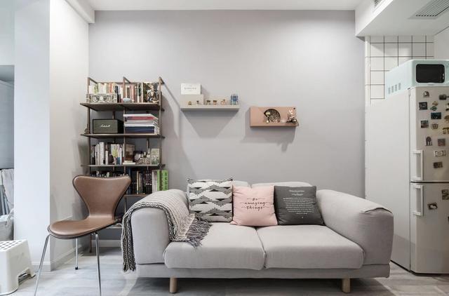 这样简单的独单装修,独居或二人世界都适宜,光看着就舒服