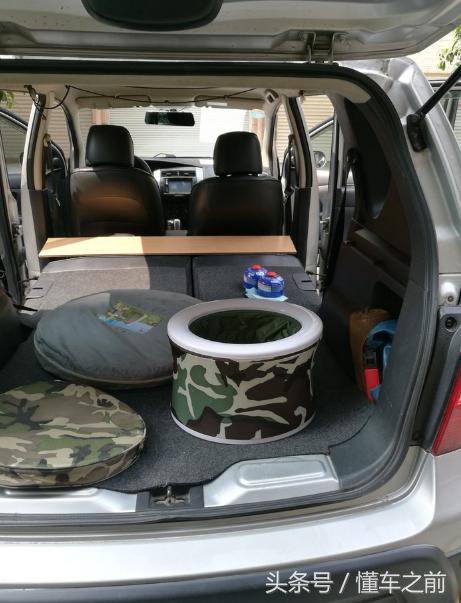 日产骊威变床车老两口自驾1w公里游西藏人老心不老