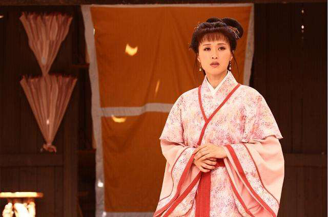 六个版本"何仙姑"扮演者,孙菲菲毁形象,最后一个最经典