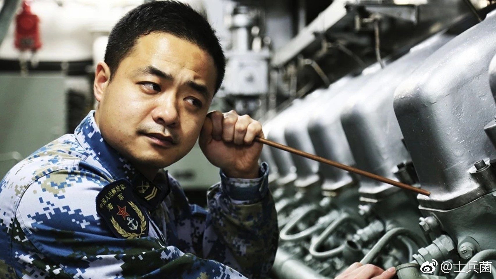 每一双水兵的手,都藏了一个故事.