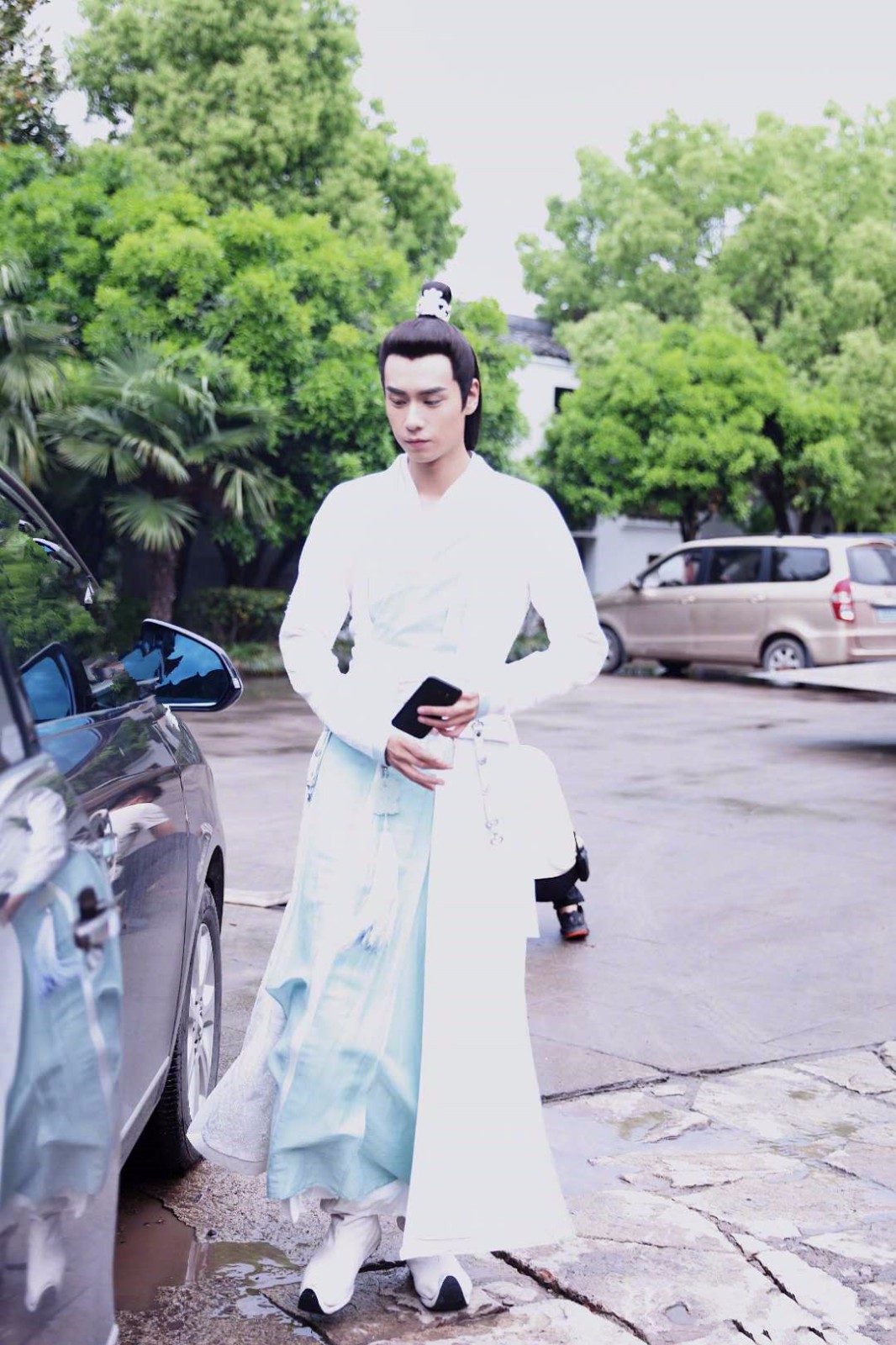 你觉得哪位男明星的古装更胜一筹?_新浪看点