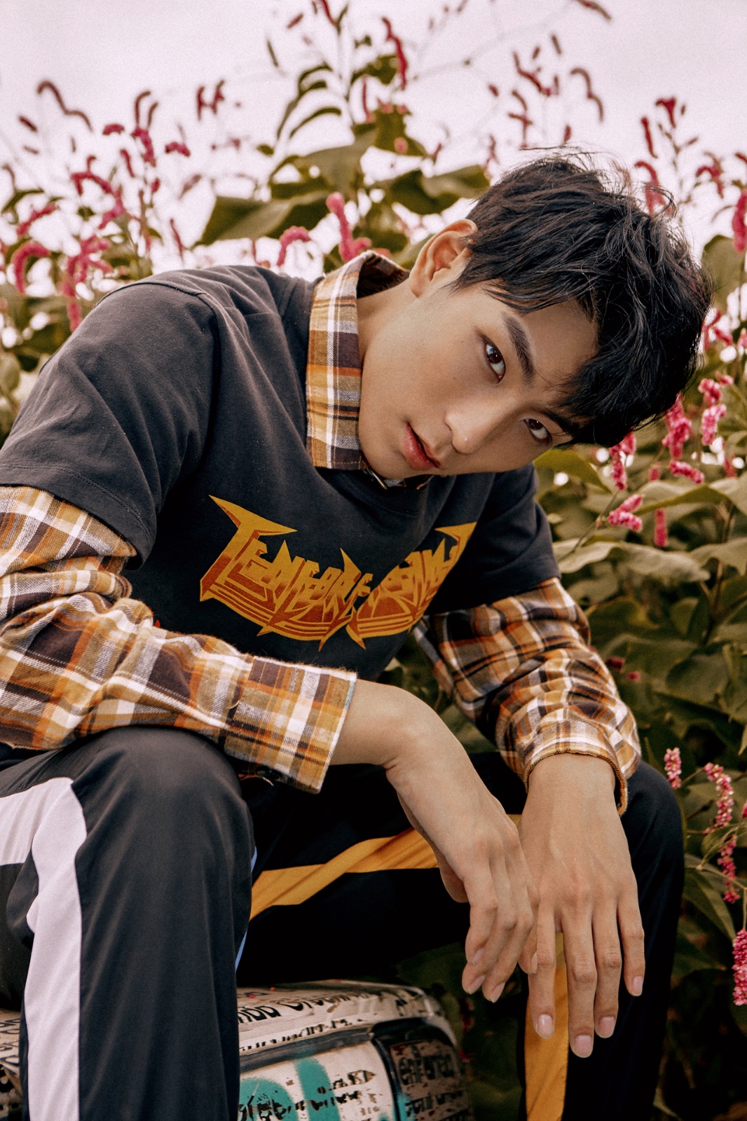 新晋男神李承霖秋冬大片来袭 青春活力酷似"阳光学长"