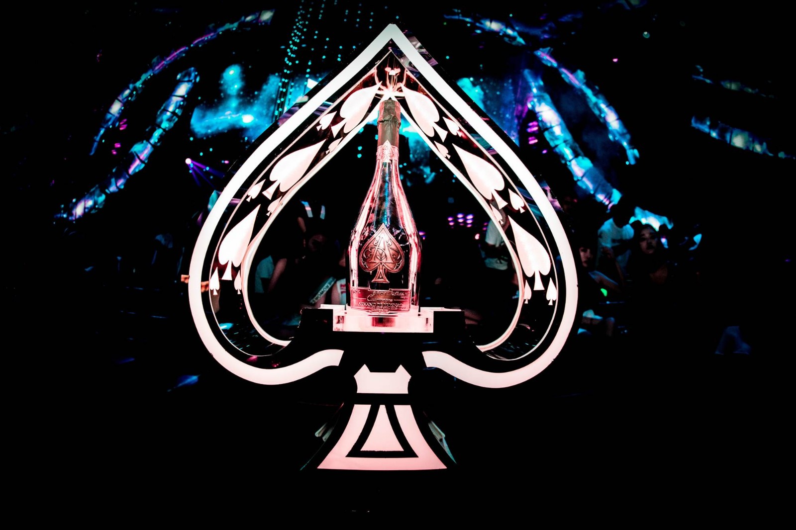 opus club开业 揭开一场潮流盛宴的神秘面纱