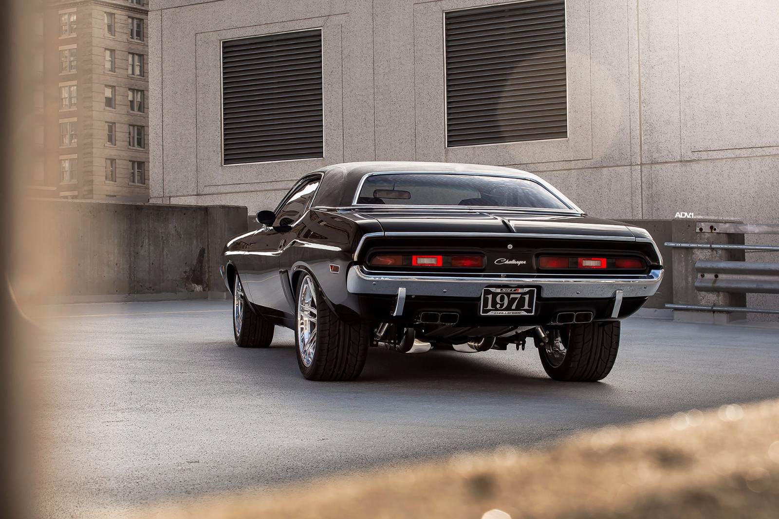 70年代狂野肌肉时代的代表道奇挑战者号