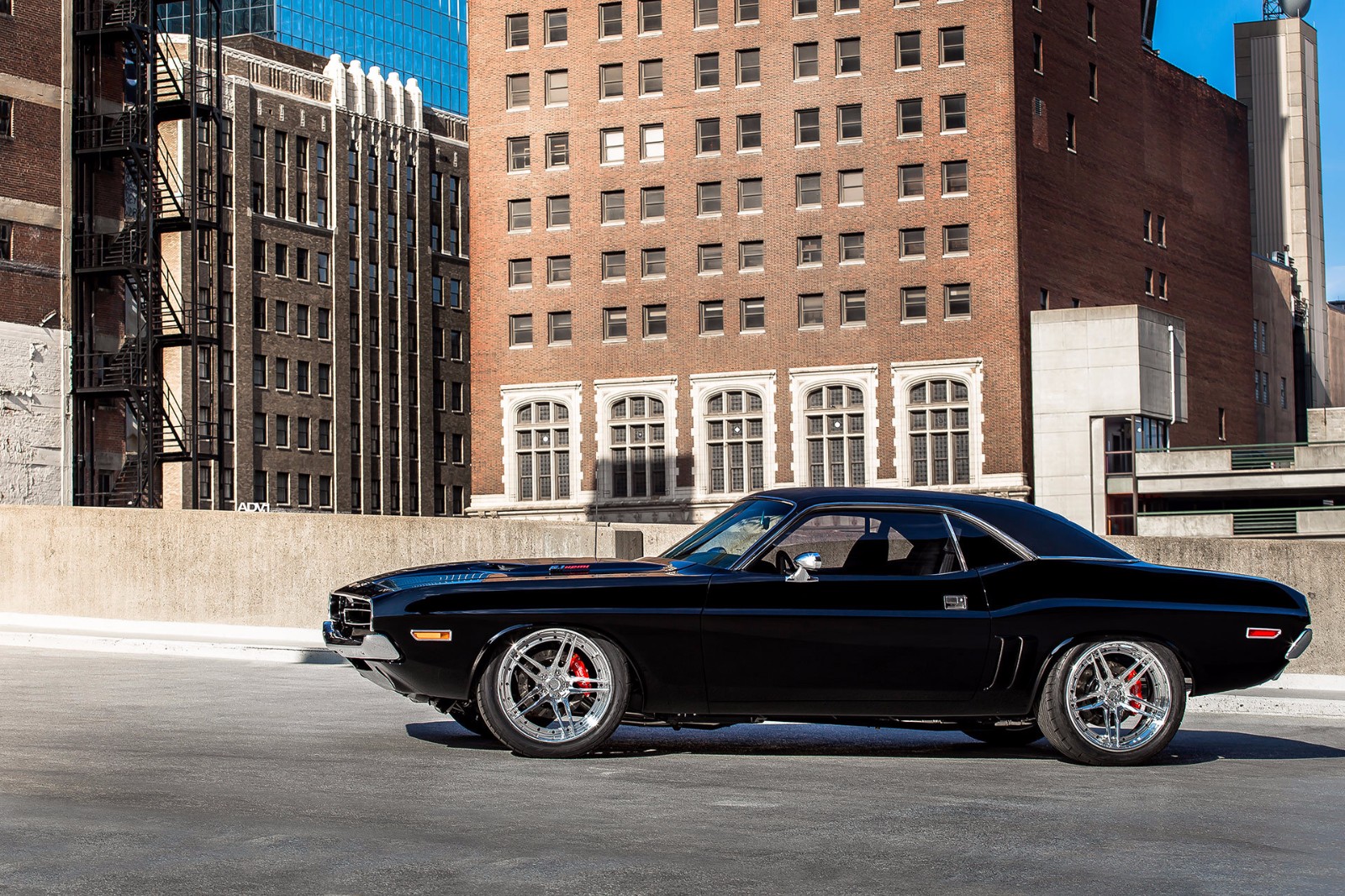 70年代狂野肌肉时代的代表道奇挑战者号