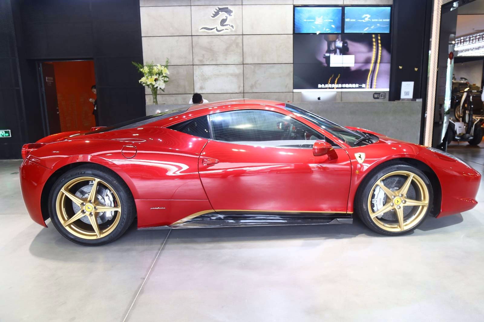 法拉利458 2012款 4.5l italia 中国限量版