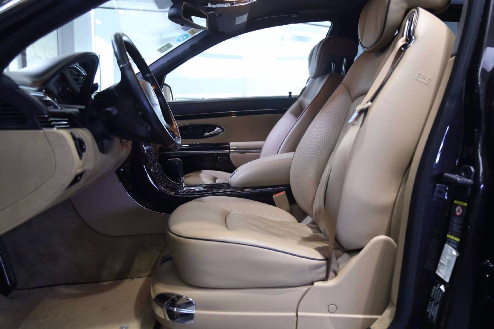 迈巴赫6.0t 62 齐柏林