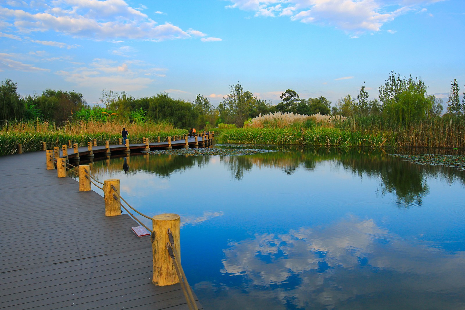 西昌邛海美景:独居一方山水,享受盛世清欢