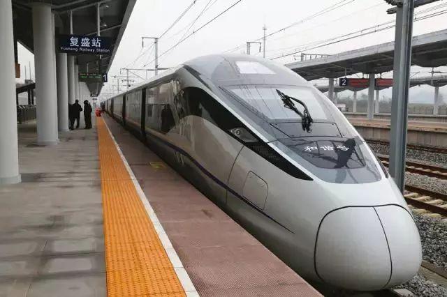 来两江新区 赏主城最近的油菜花海|高铁|重庆|复盛_新浪新闻