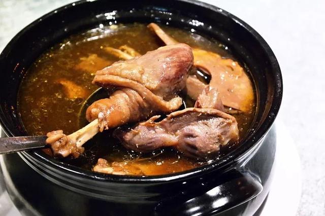 鸭肉可以这样吃:这段位,不应该打不过鸡啊!