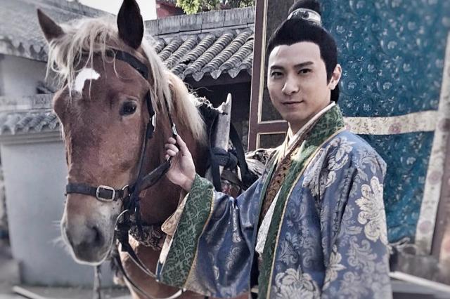 曾经的十八线艺人黄子恒出轨人妻,如今成功洗白更受力捧