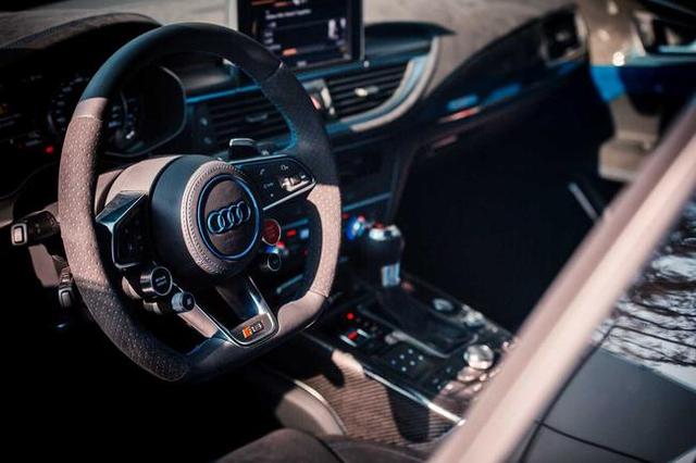 奥迪a7改装实例:开着小7闯世界,别有一番滋味!