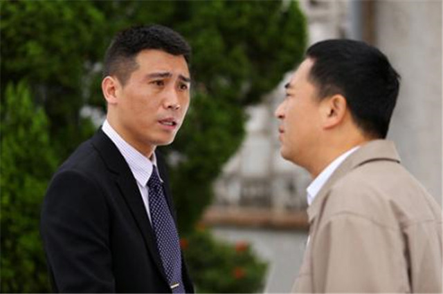 月出生在宁夏回族自治区,是一名中国大陆男演员,03年出演《好市多多》