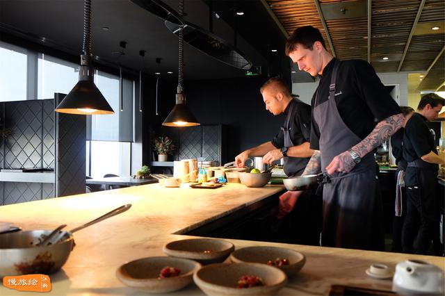 无视米其林厨师全是帅哥的餐厅