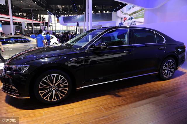 又降4万,大众d级轿车卖不动了,这次帕萨特可不背这个锅