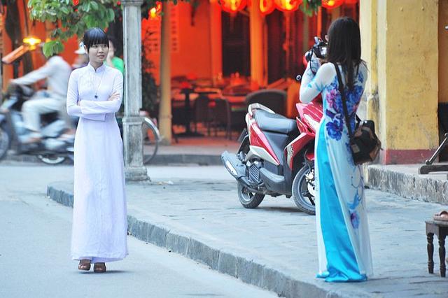 走进越南感受异国风土人情,女游客来到就不忍心离开