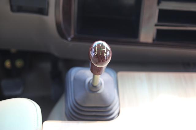 低调奢华有内涵,中国考斯特|考斯特|房车|双人床_新浪新闻