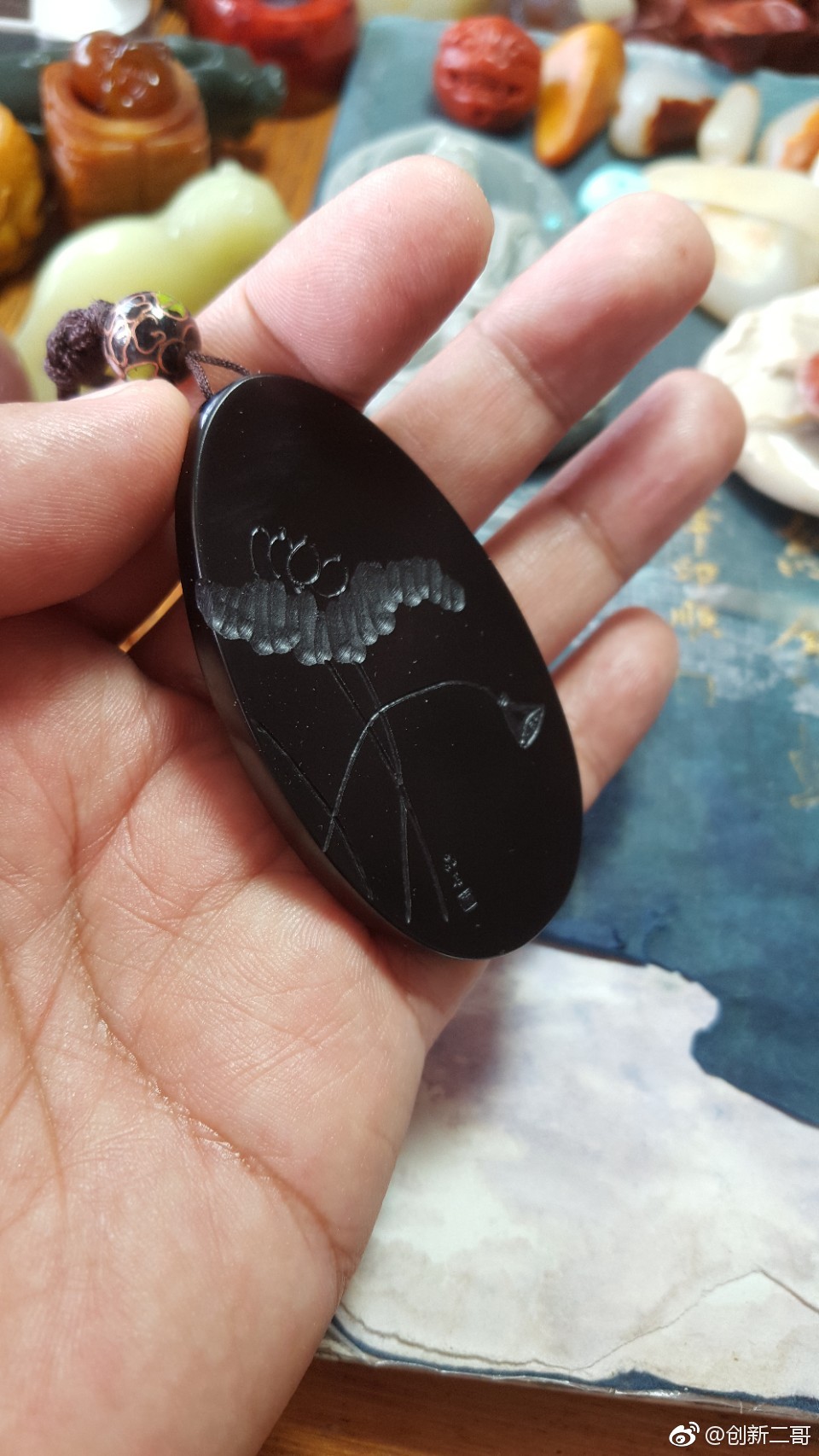 和田墨玉籽料,因为透光度不好,有人质疑是不是和田玉