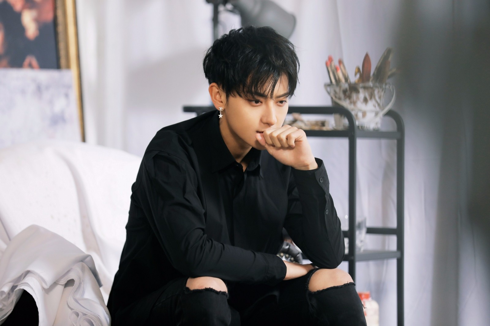 黄子韬新曲《误会(misunderstand)》预告海报曝光