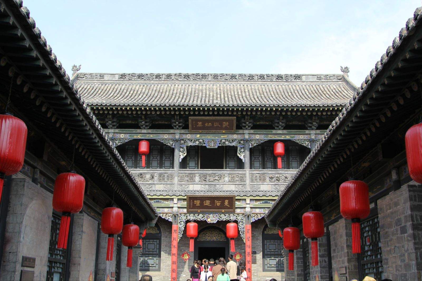 山西这个大宅子,因大门口的一块布,没有遭到日本人破坏!