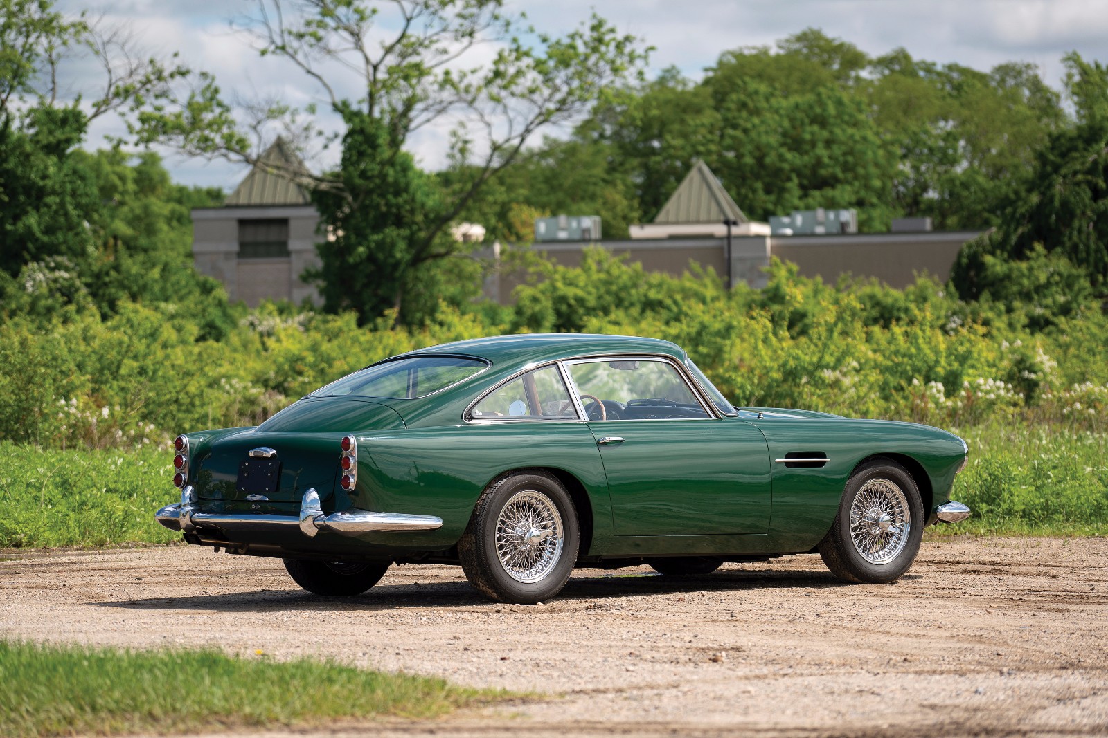 成就历史的先锋阿斯顿马丁db4